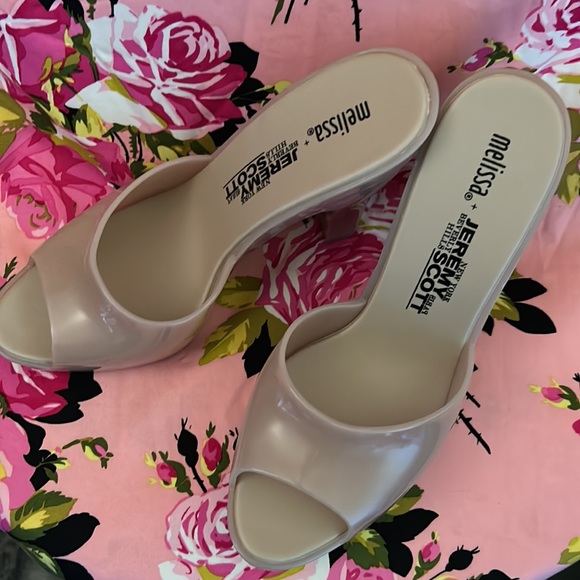 🔥 Jeremy Scott Melissa barbie blow up doll nude heels mules moschino 9 - Picture 10 of 16